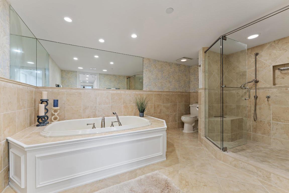 19670 Beach Road B303