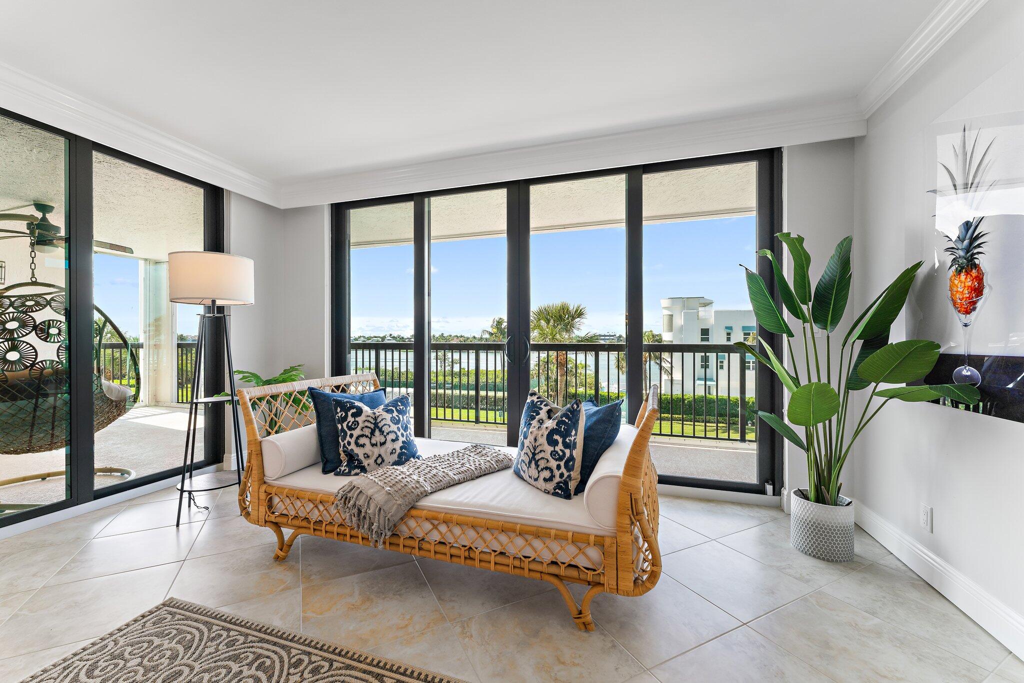 19670 Beach Road B303