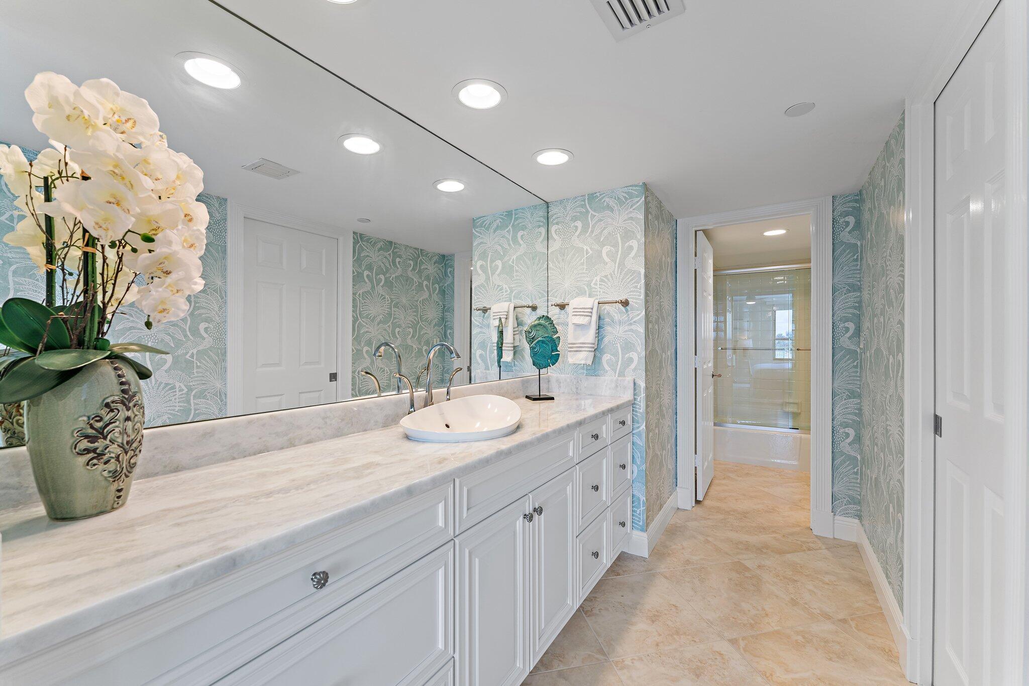 19670 Beach Road B303