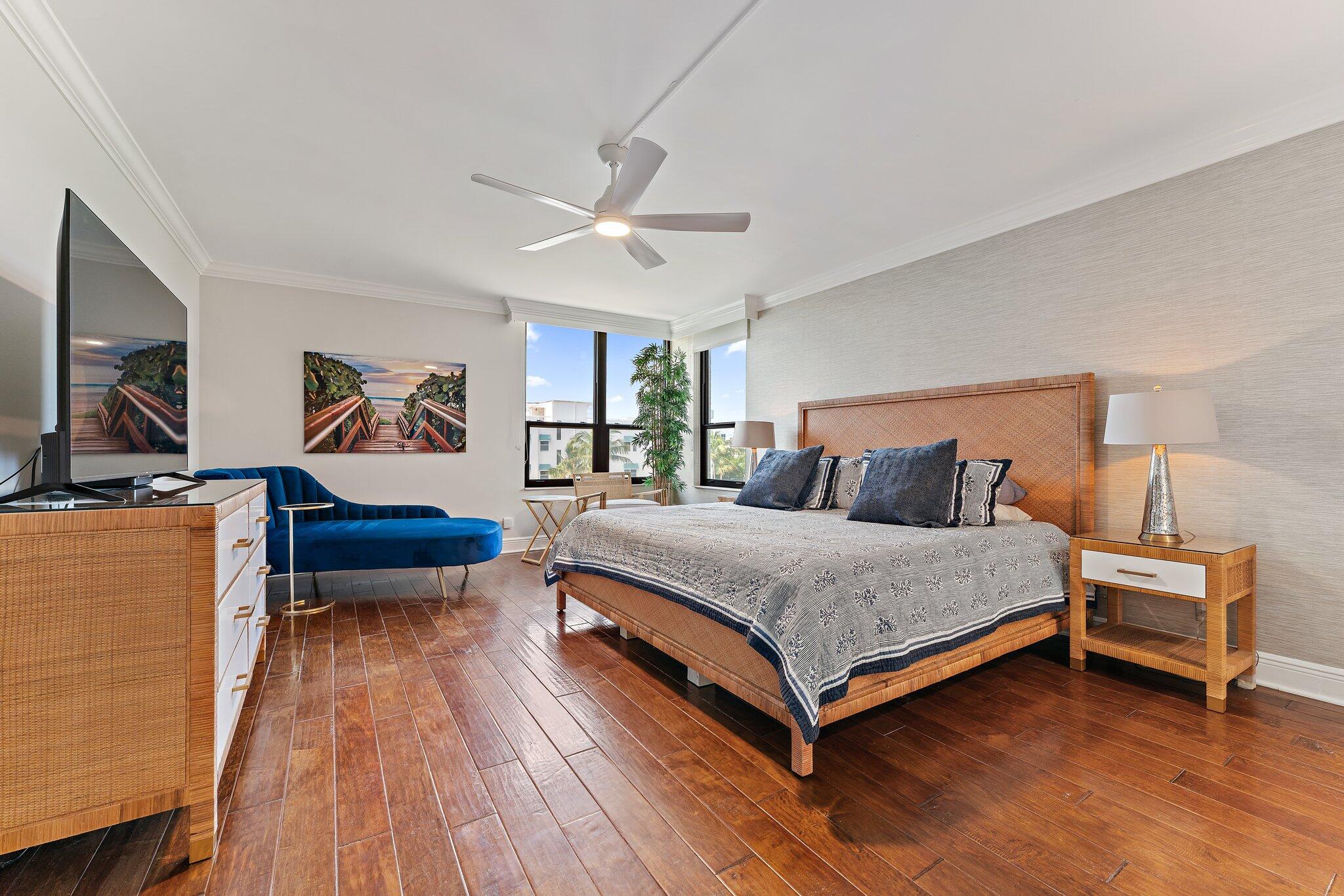 19670 Beach Road B303