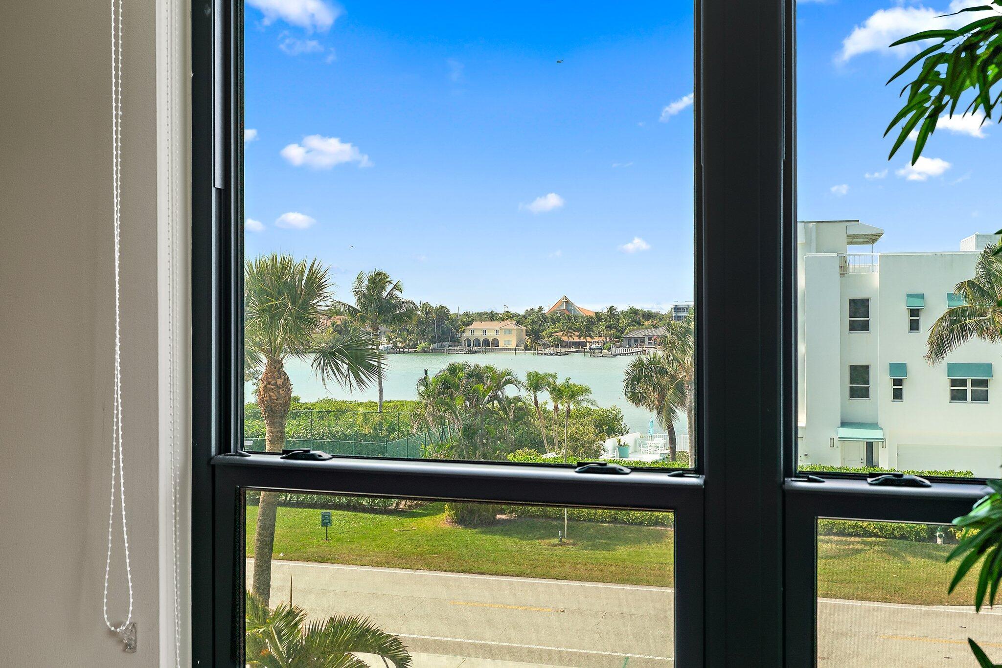 19670 Beach Road B303