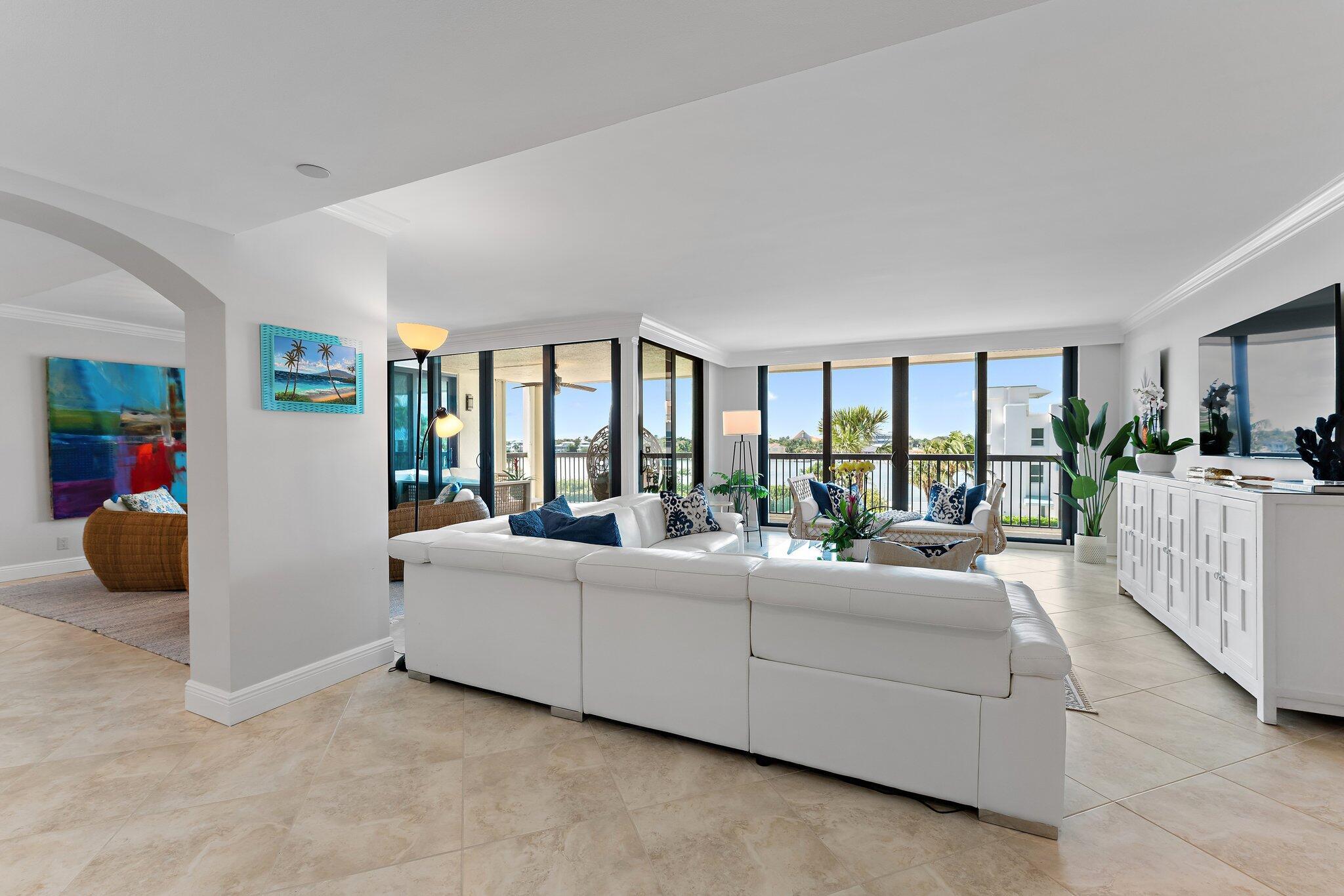 19670 Beach Road B303