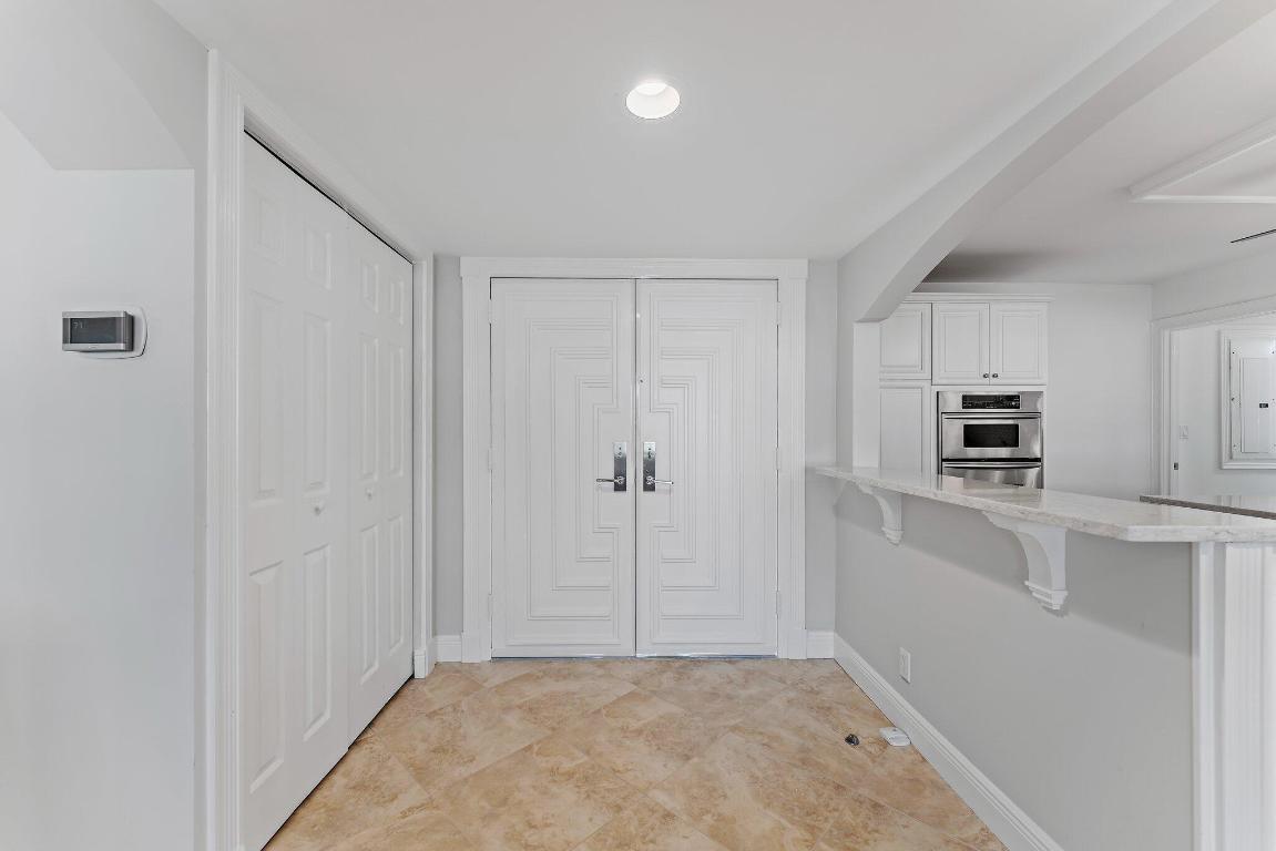 19670 Beach Road B303