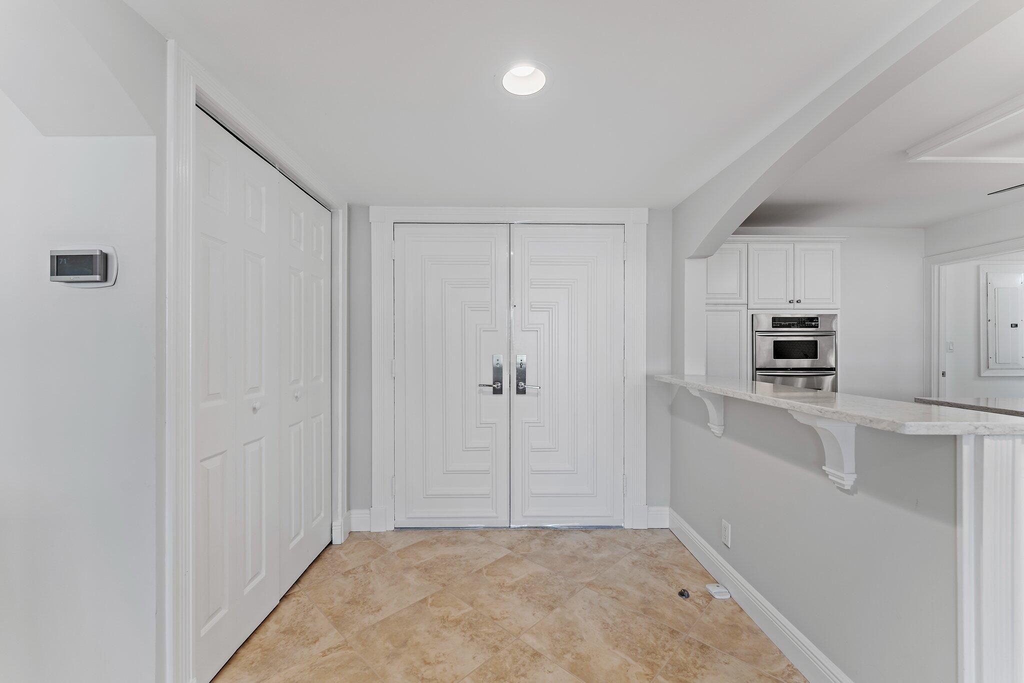 19670 Beach Road B303