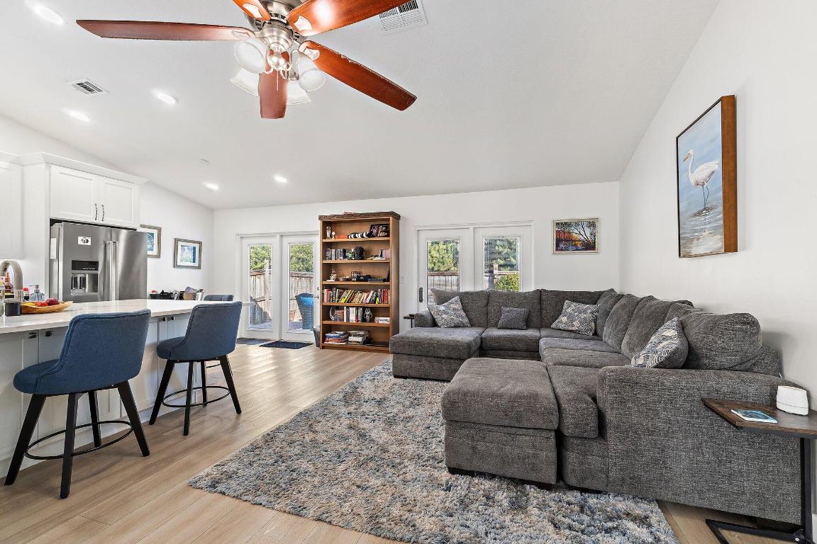 162 Greentree Circle