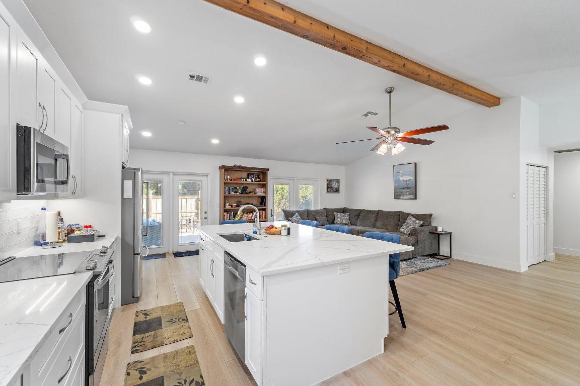 162 Greentree Circle