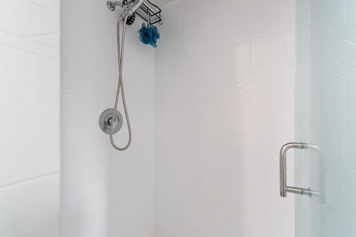 162 Greentree Circle