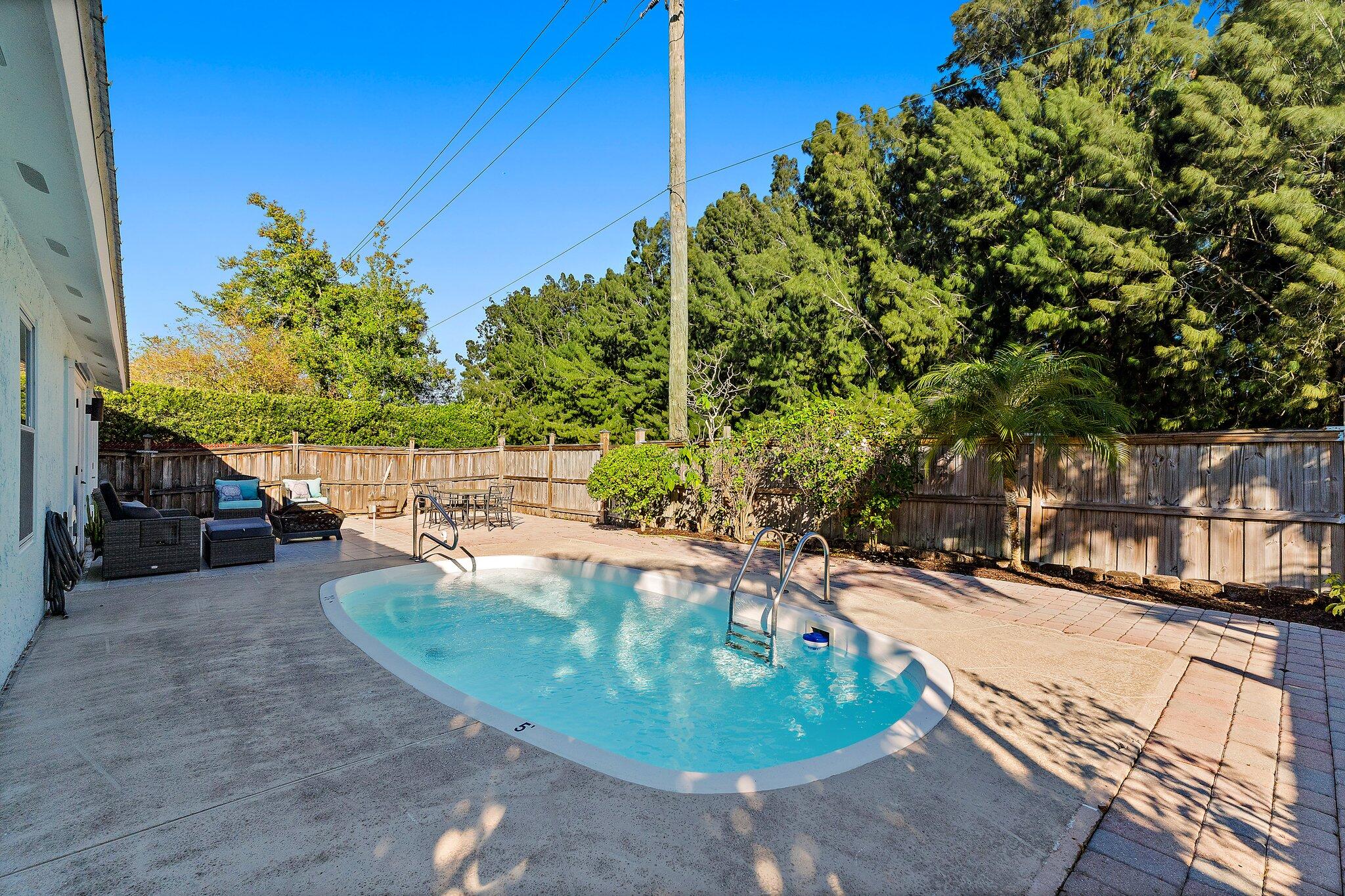 162 Greentree Circle