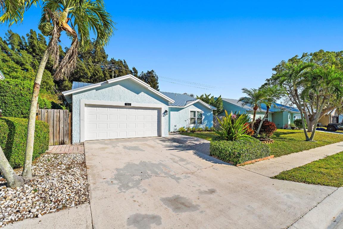 162 Greentree Circle