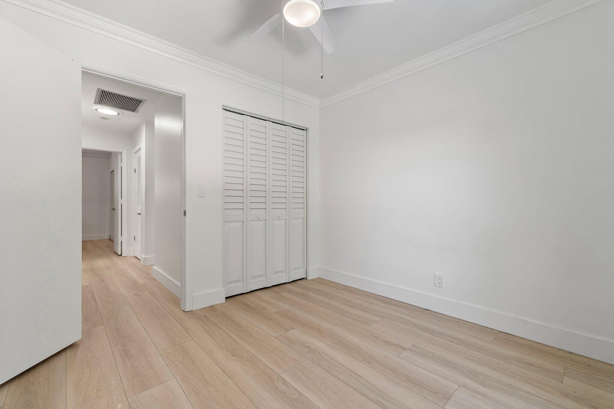 162 Greentree Circle