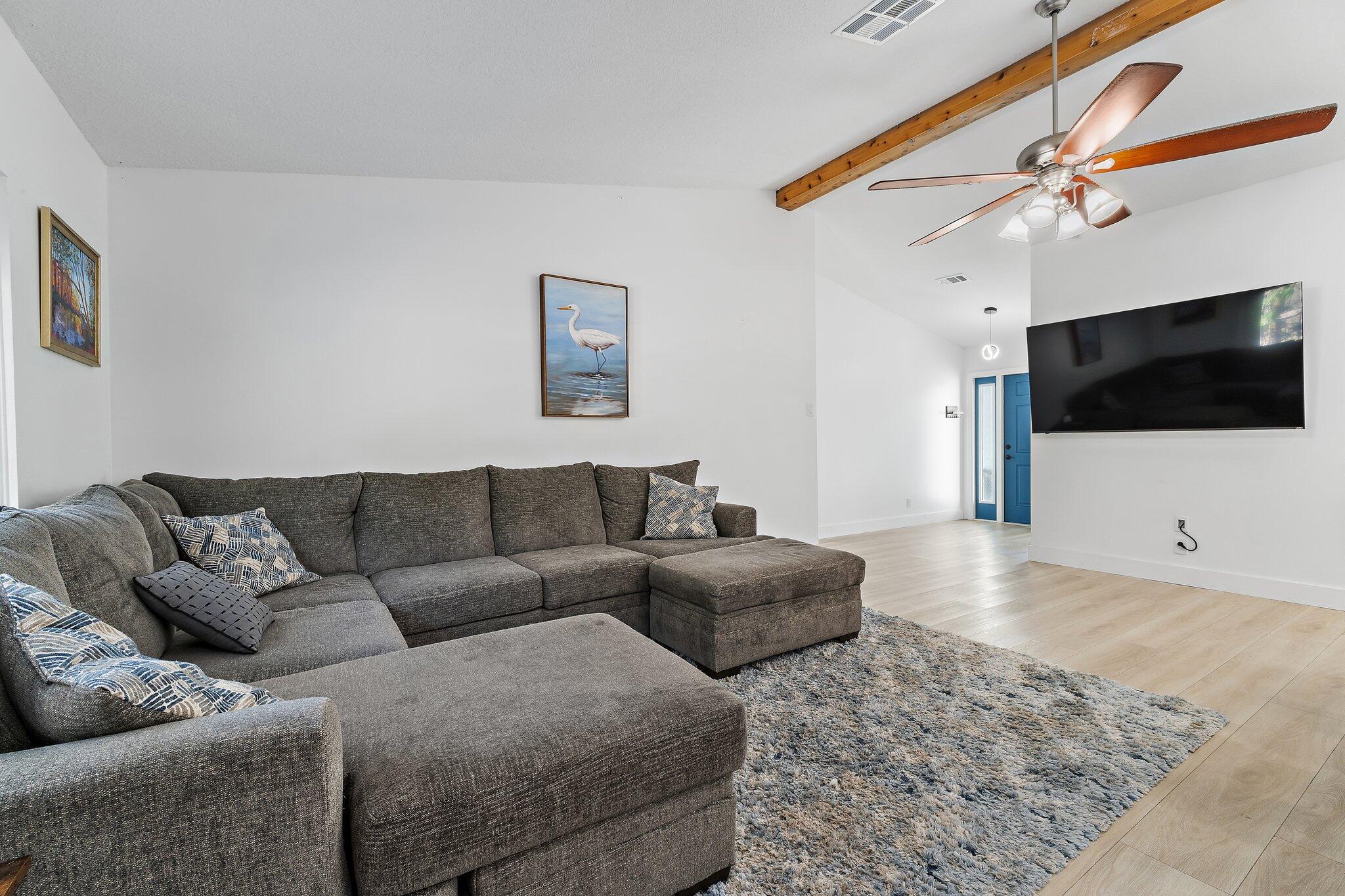 162 Greentree Circle