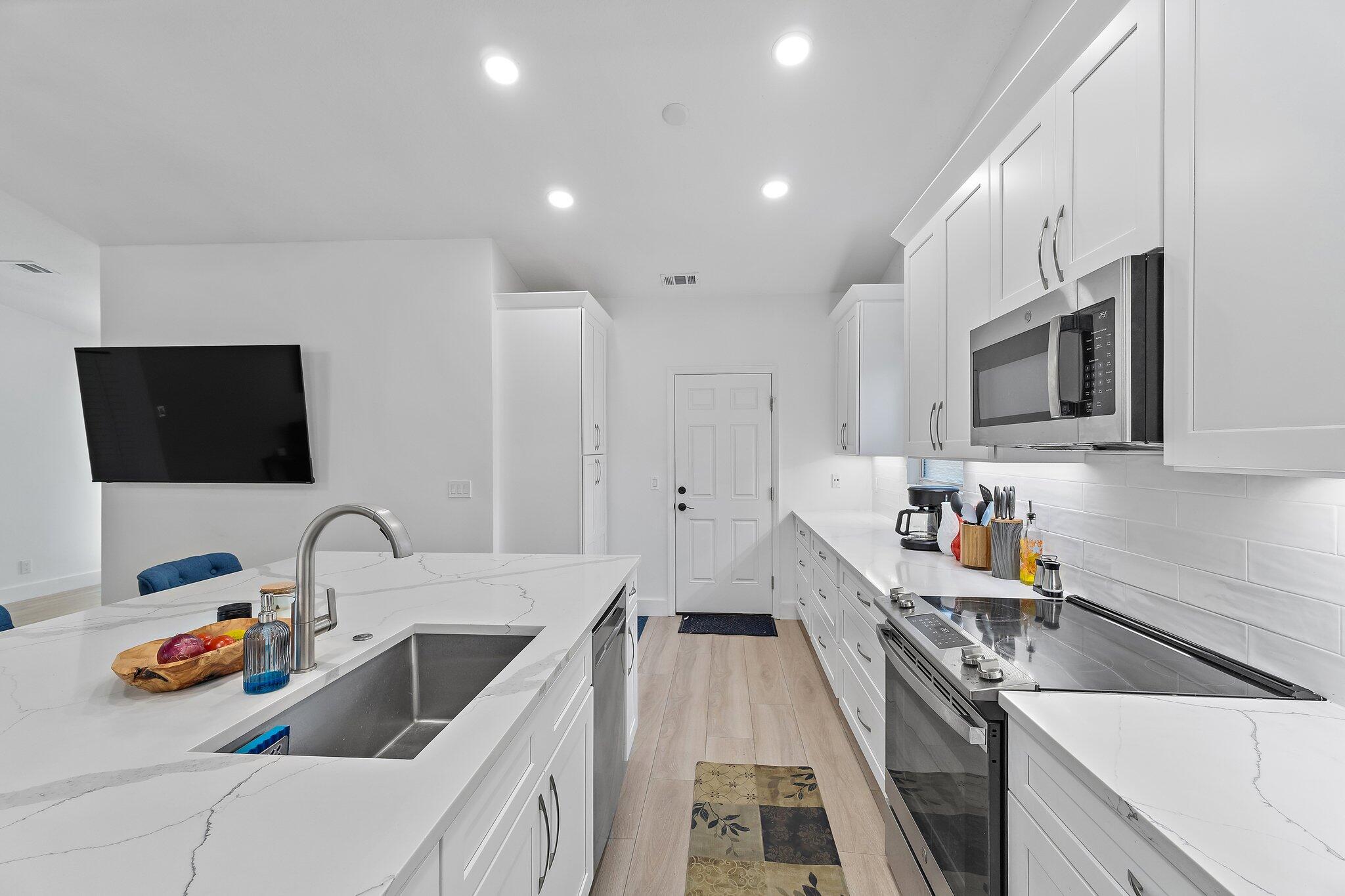 162 Greentree Circle