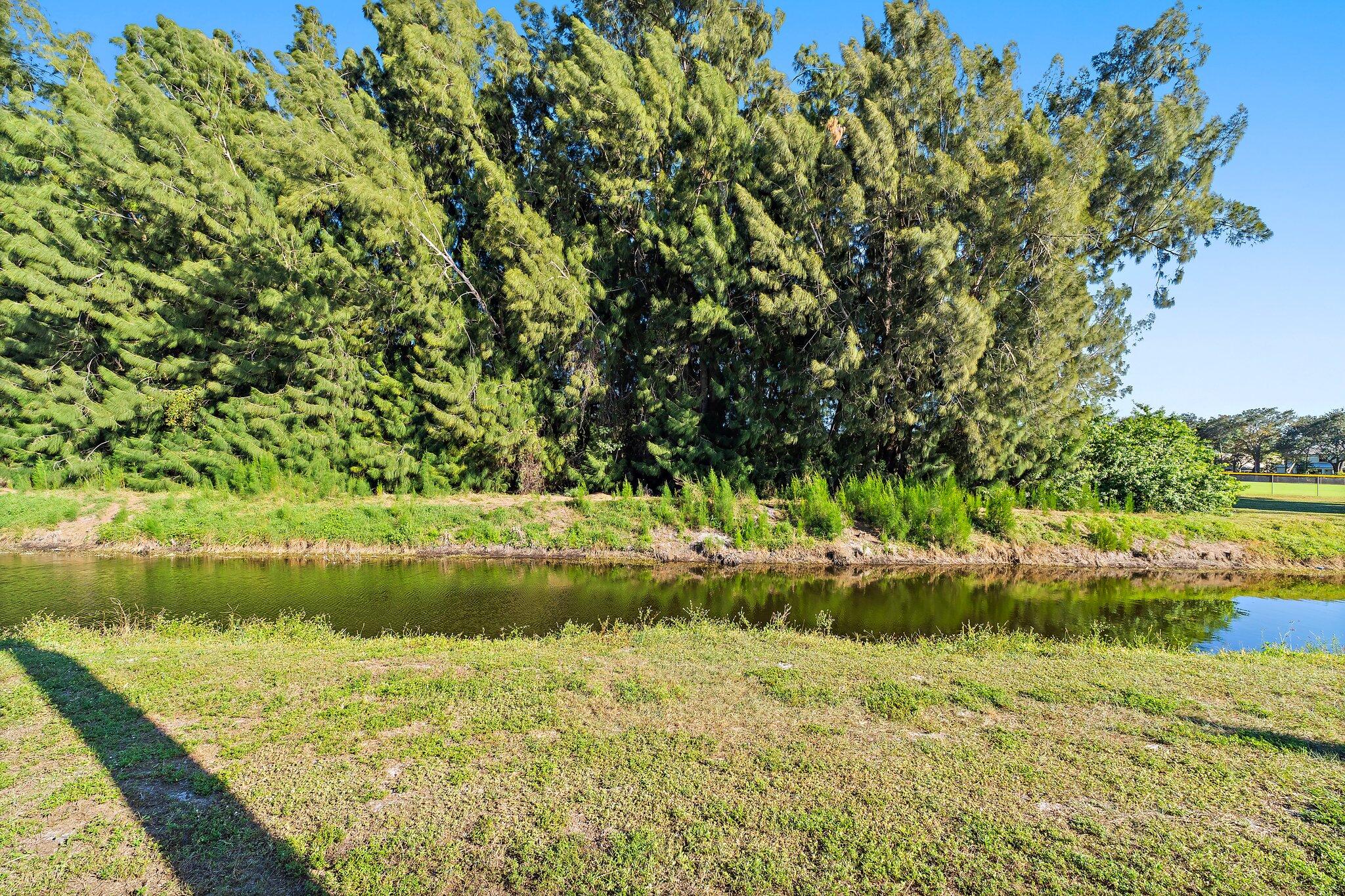 162 Greentree Circle