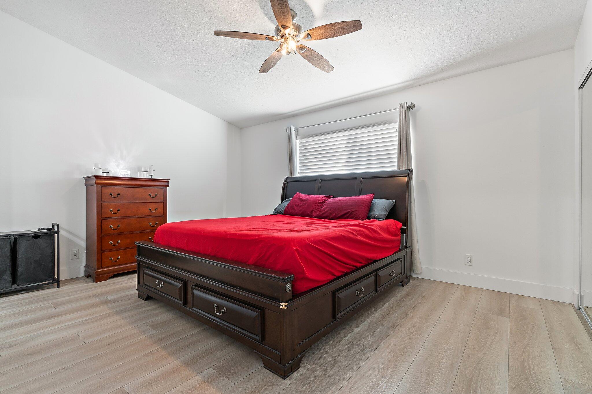 162 Greentree Circle