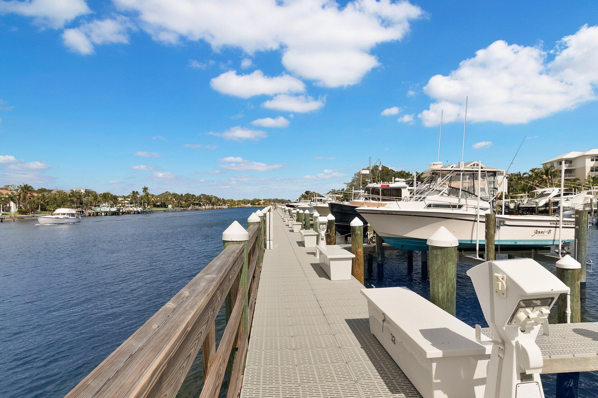 243 Bay Colony Drive N