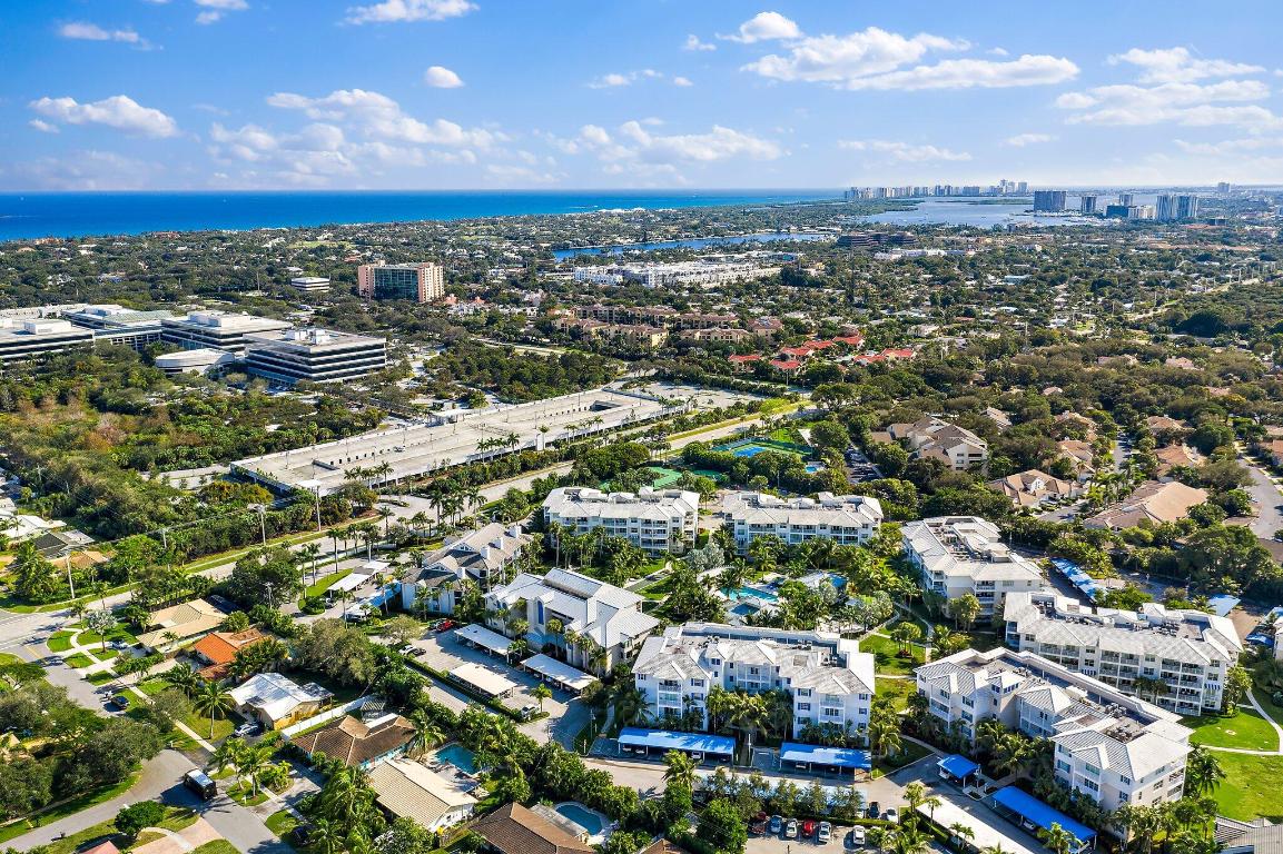 243 Bay Colony Drive N