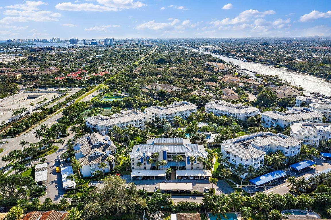 243 Bay Colony Drive N