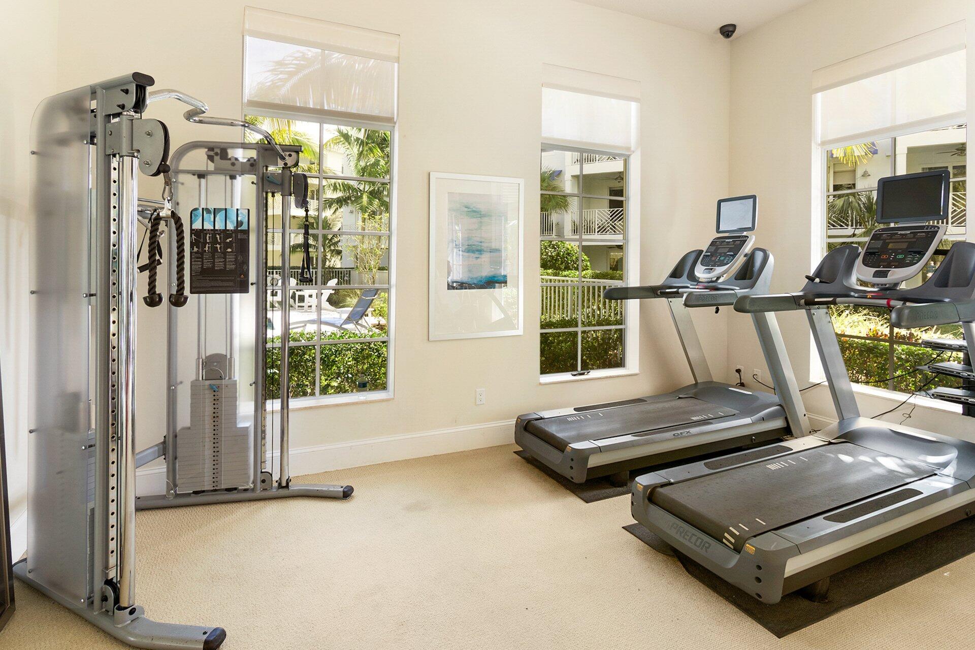 243 Bay Colony Drive N