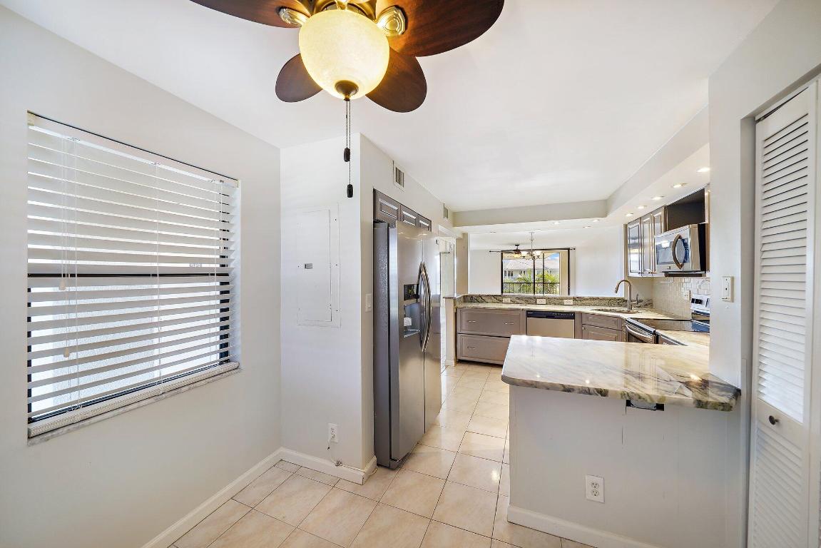 243 Bay Colony Drive N