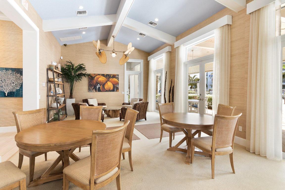 243 Bay Colony Drive N