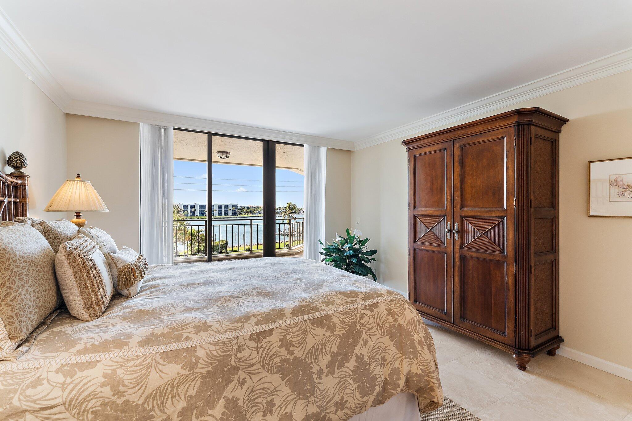 19850 Beach Road 3-D