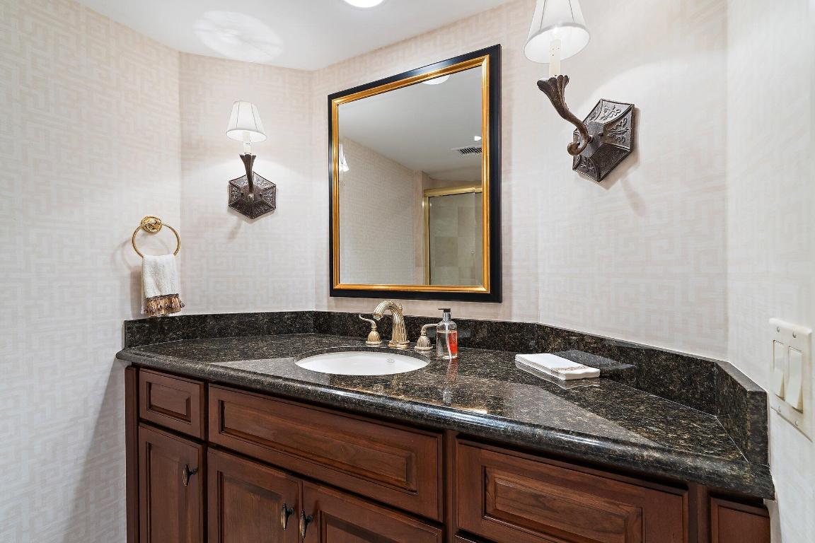 19850 Beach Road 3-D