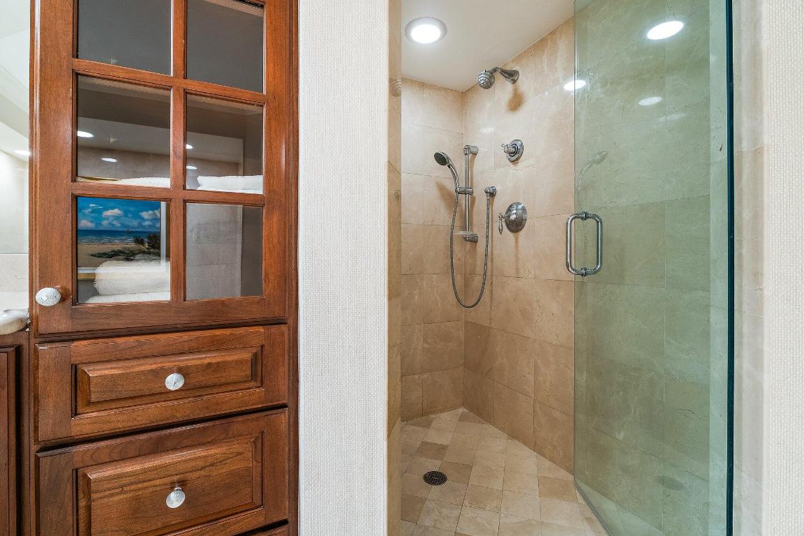 19850 Beach Road 3-D