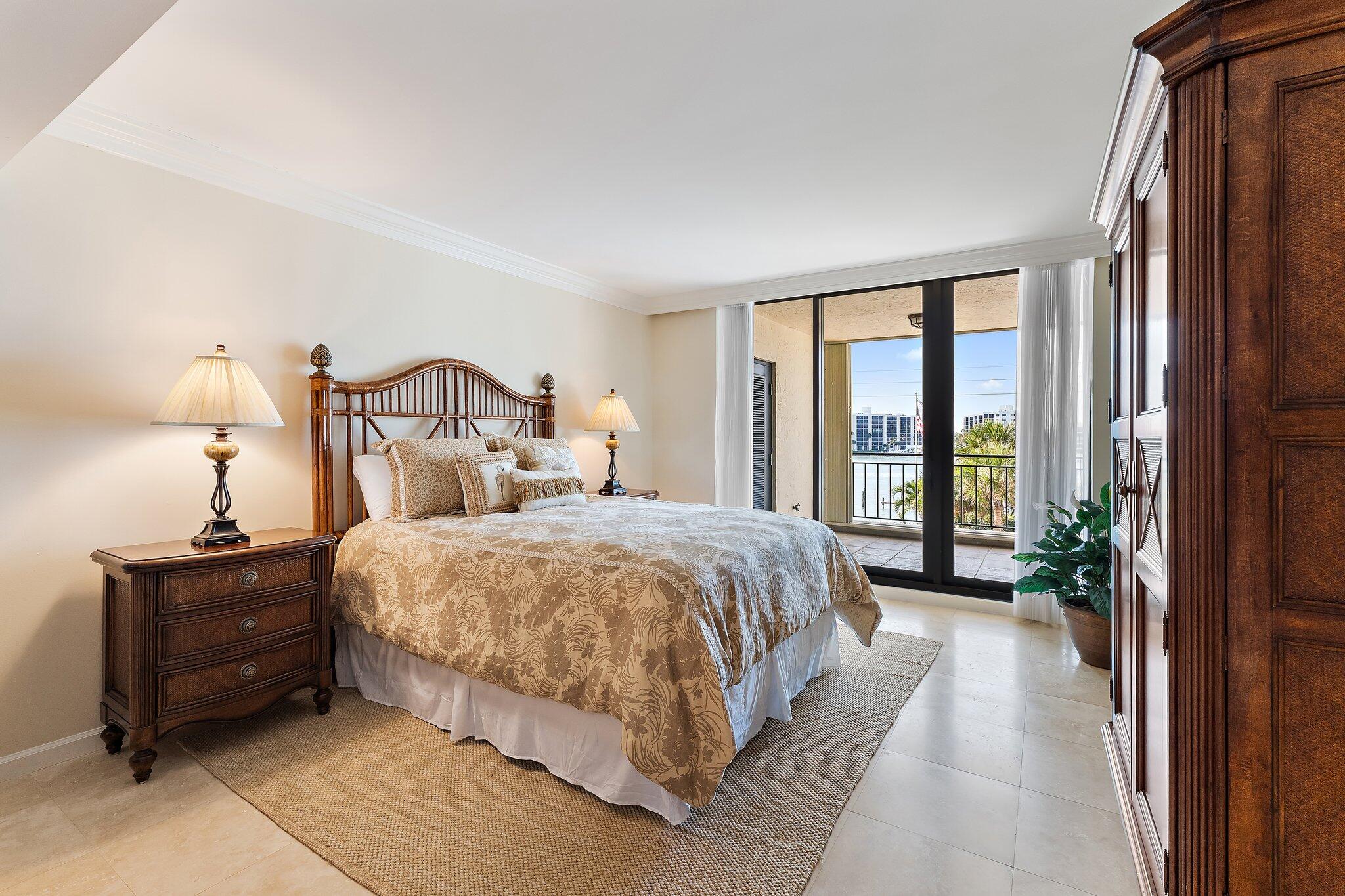 19850 Beach Road 3-D