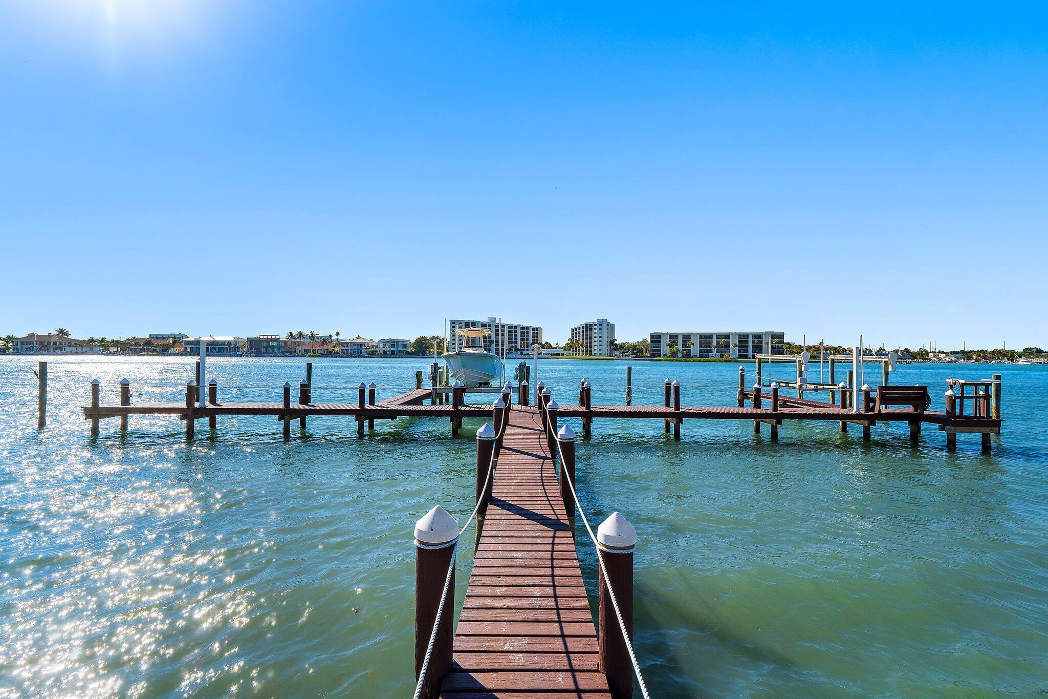 19850 Beach Road 3-D