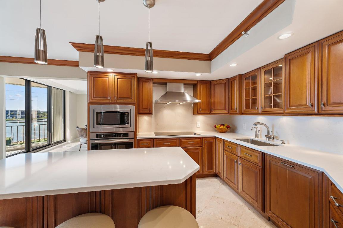 19850 Beach Road 3-D