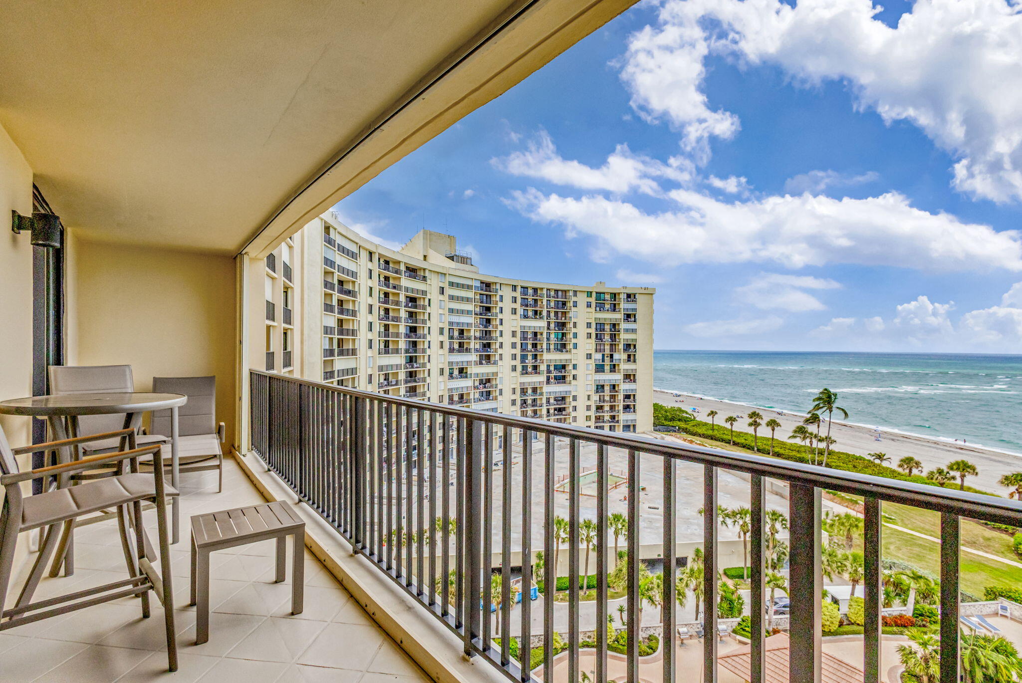 300 Ocean Trail Way 907