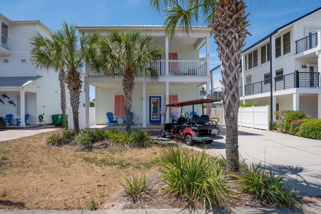 64 DOLPHIN Street