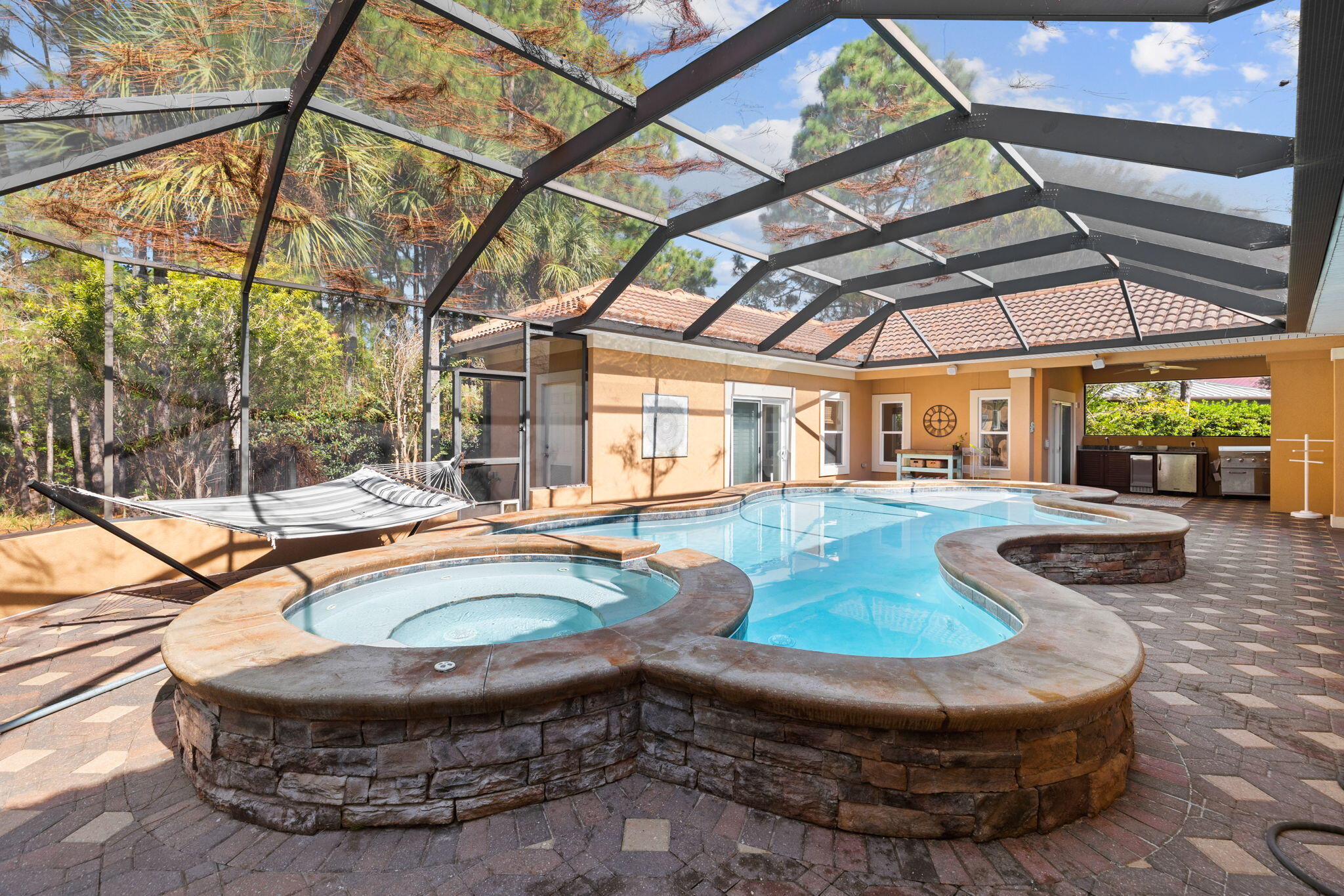 4703 Seastar Vista