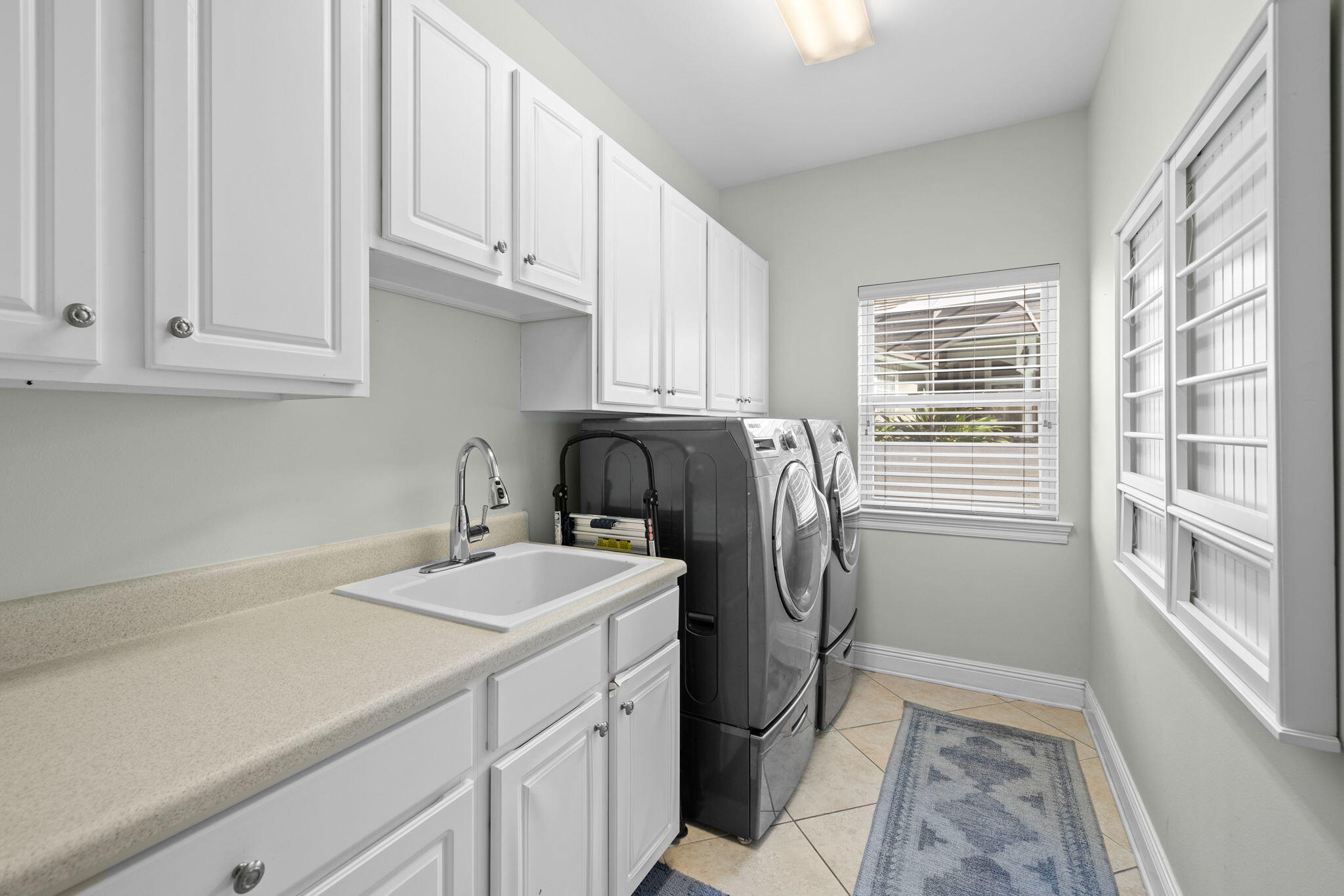 4703 Seastar Vista
