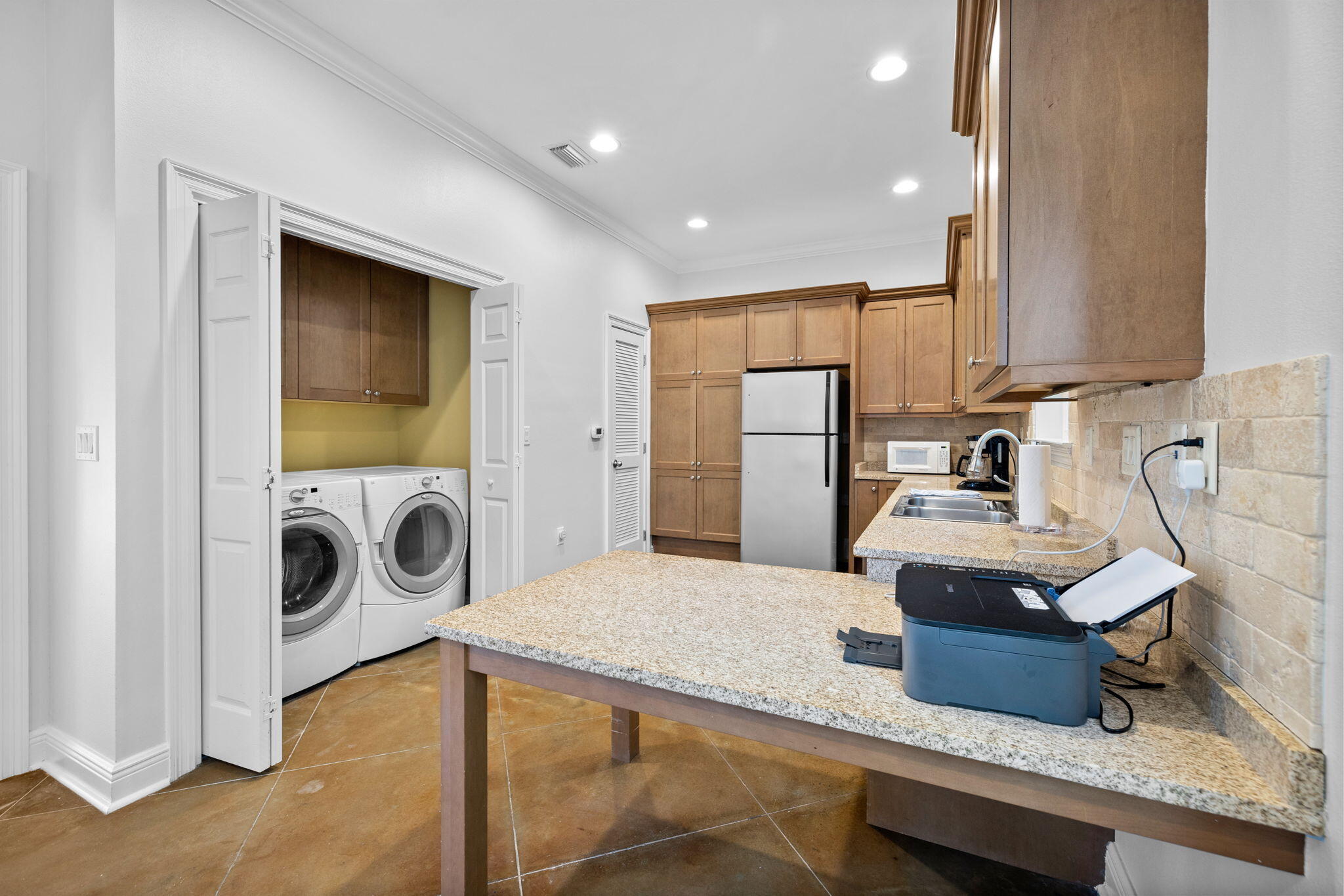 4703 Seastar Vista