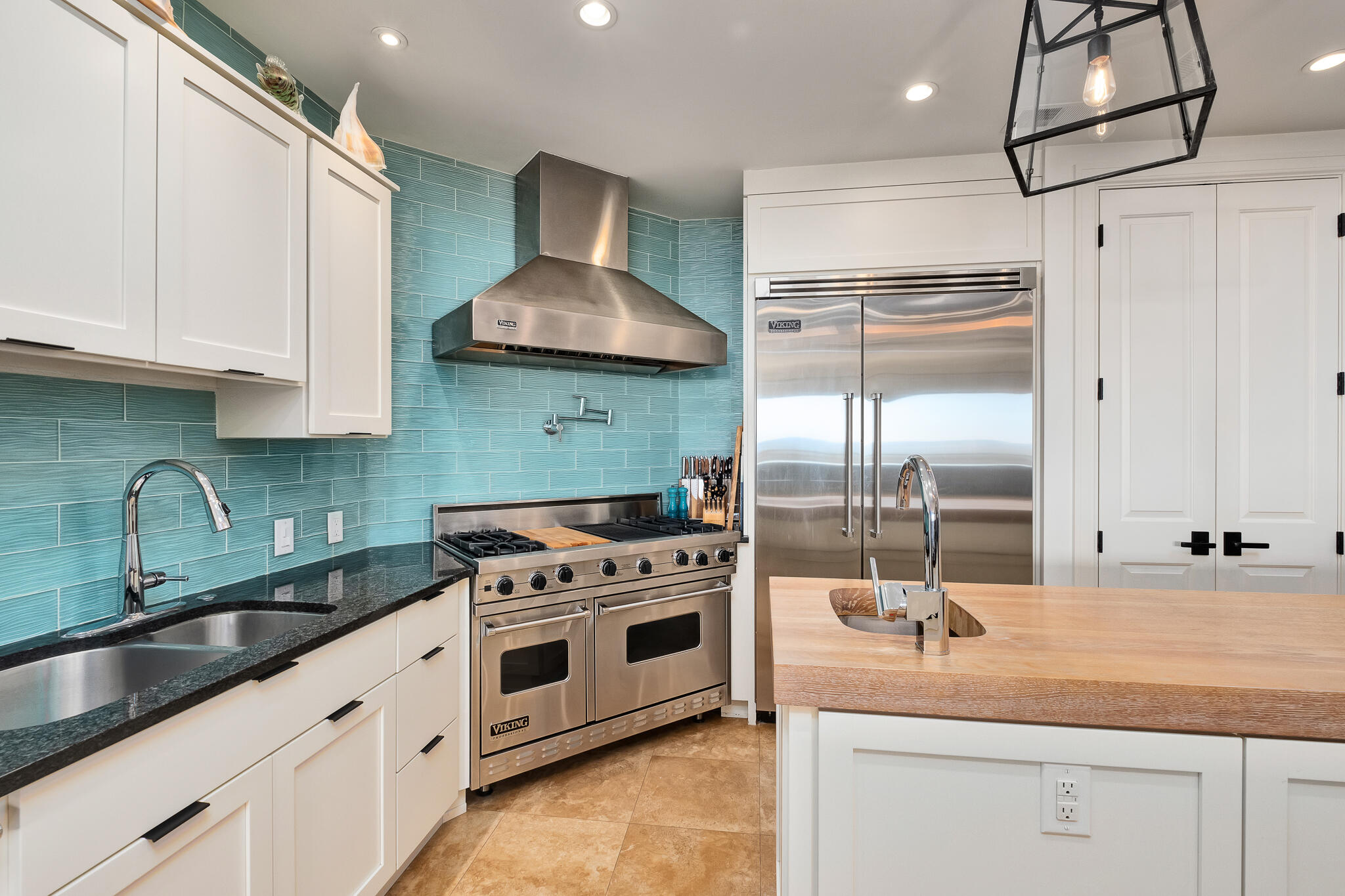 1363 W west county highway 30a, 2110