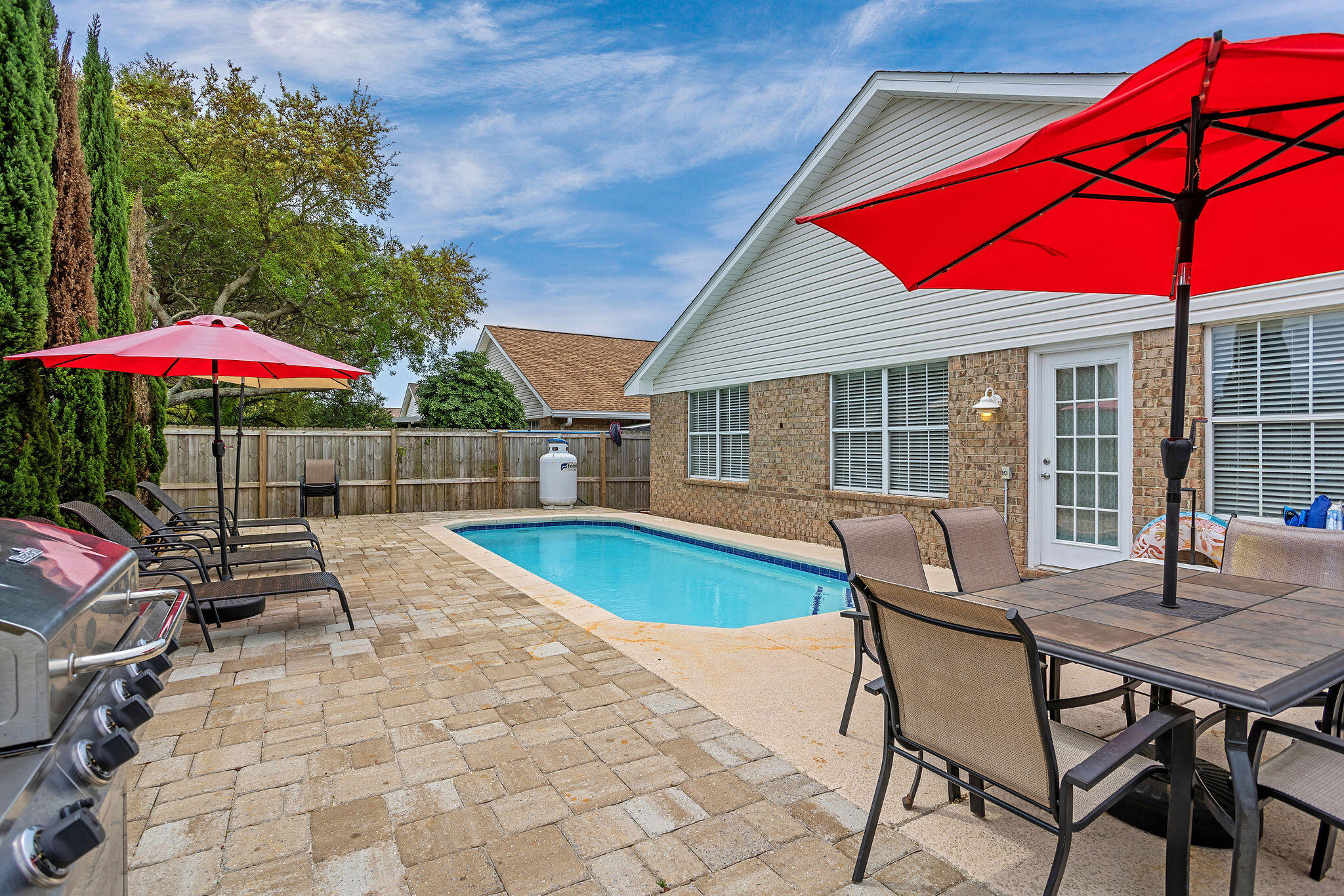 70 Leeward Drive