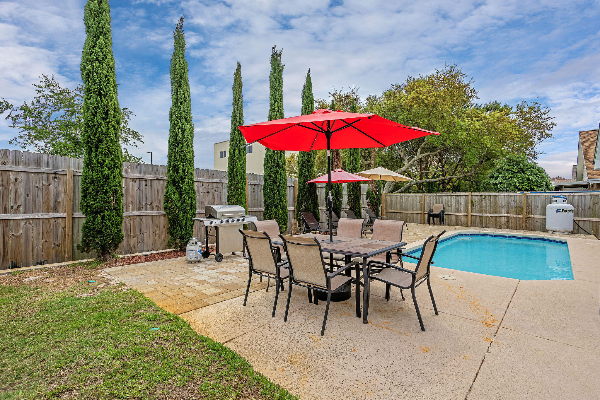 70 Leeward Drive