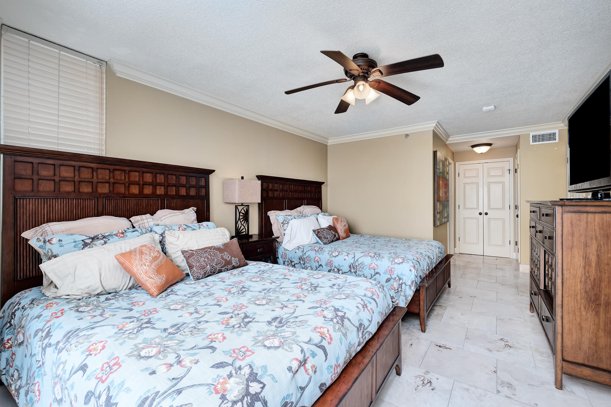 10509 Front Beach Road, I-806