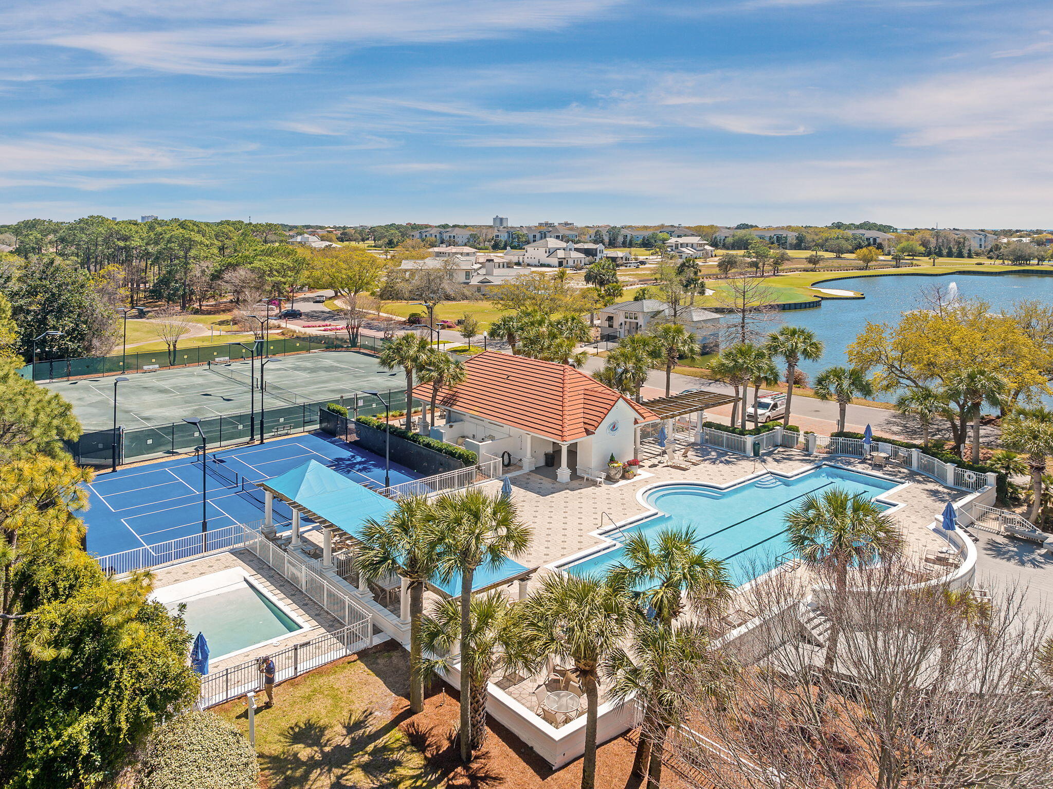 437 Admiral Court