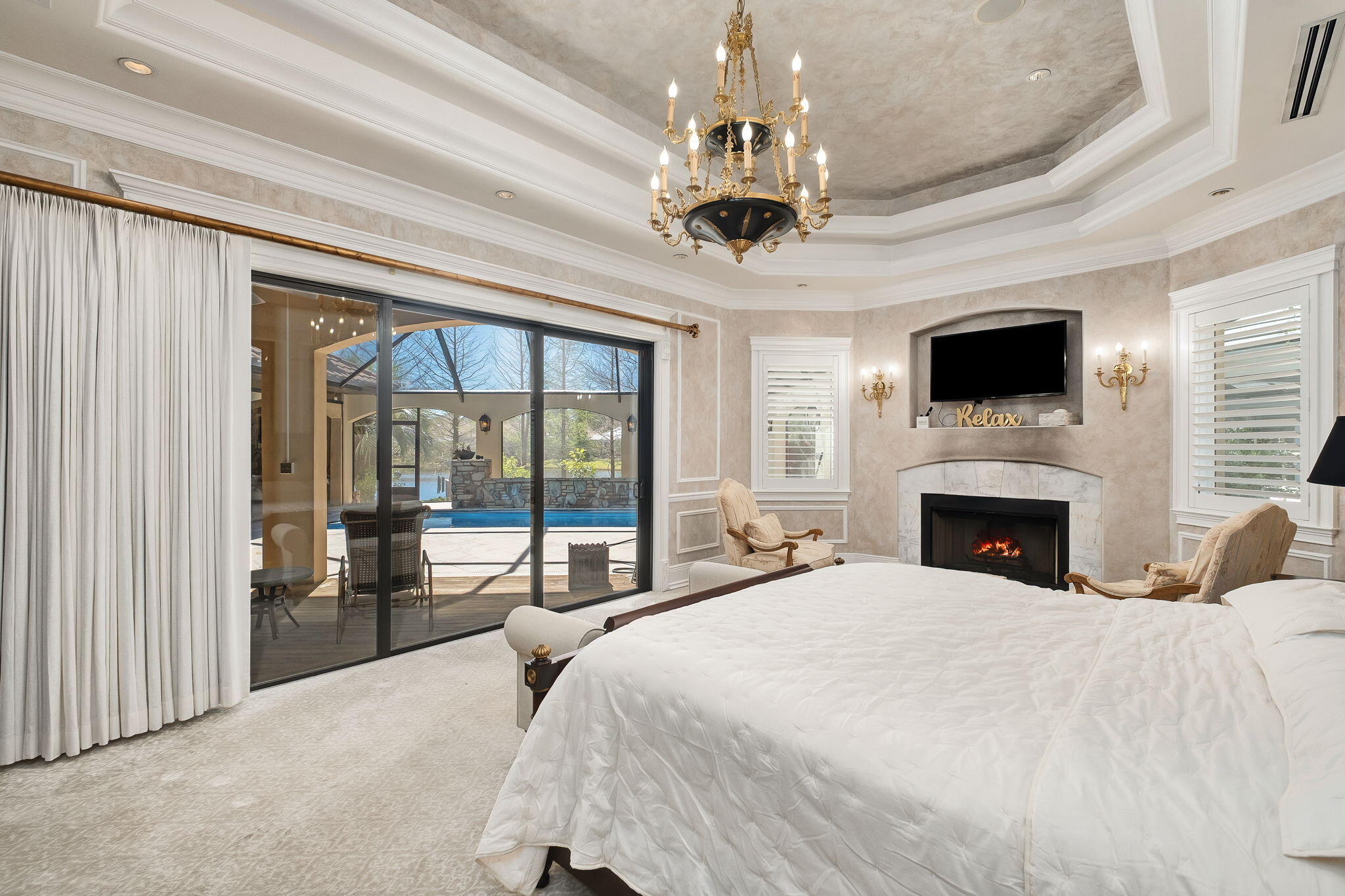 437 Admiral Court