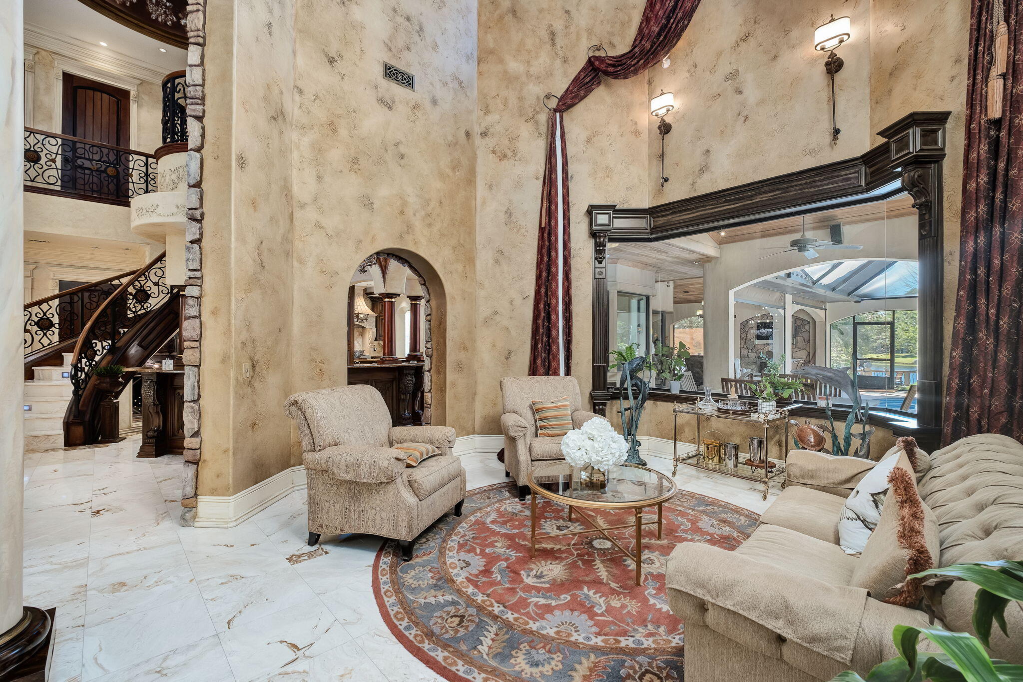 437 Admiral Court