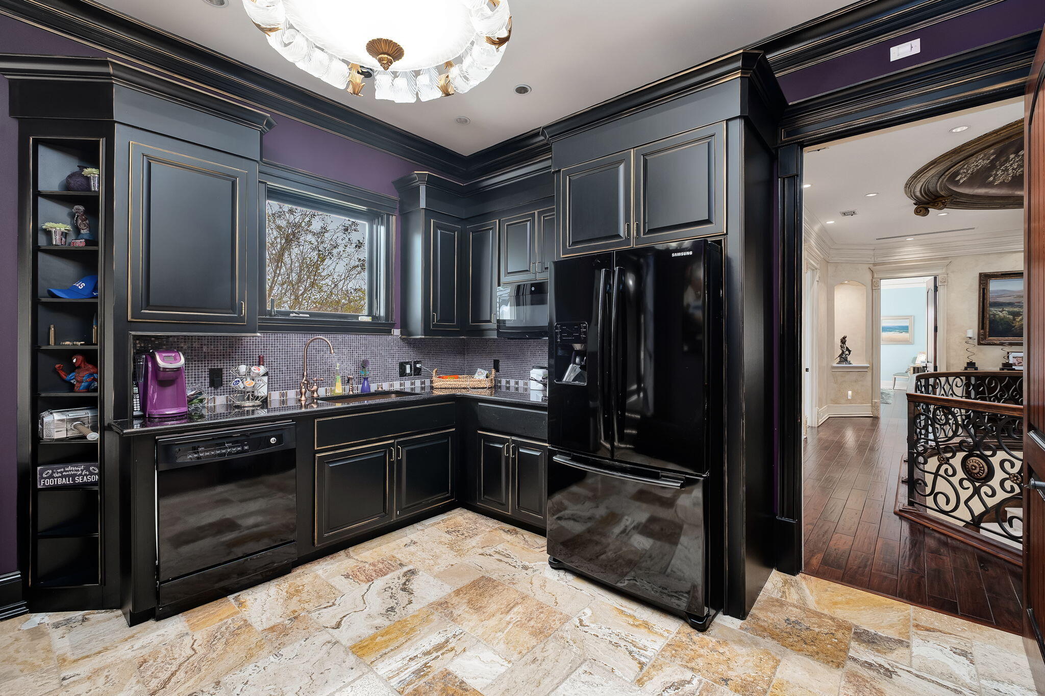 437 Admiral Court