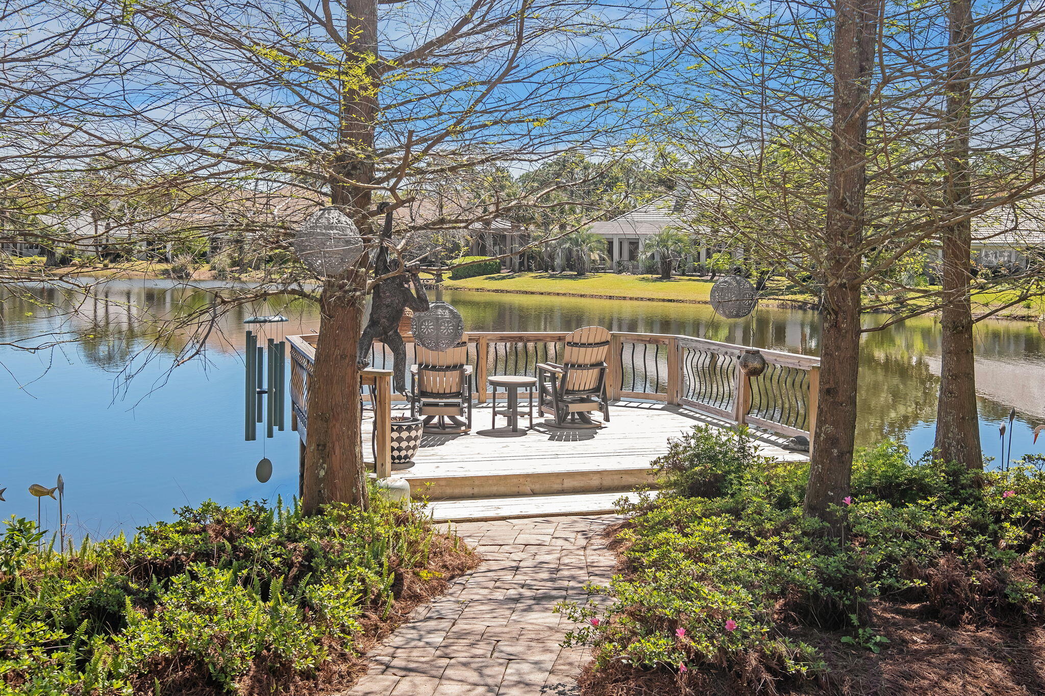 437 Admiral Court