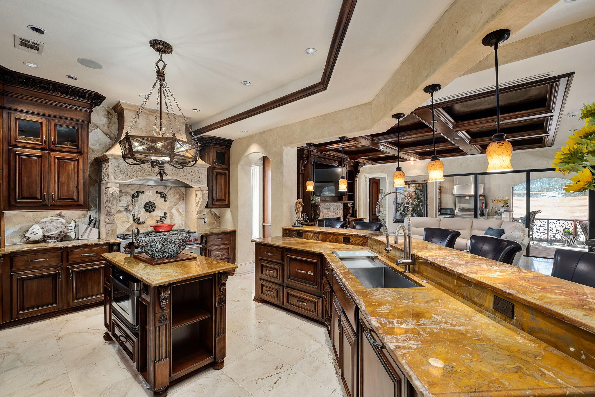 437 Admiral Court
