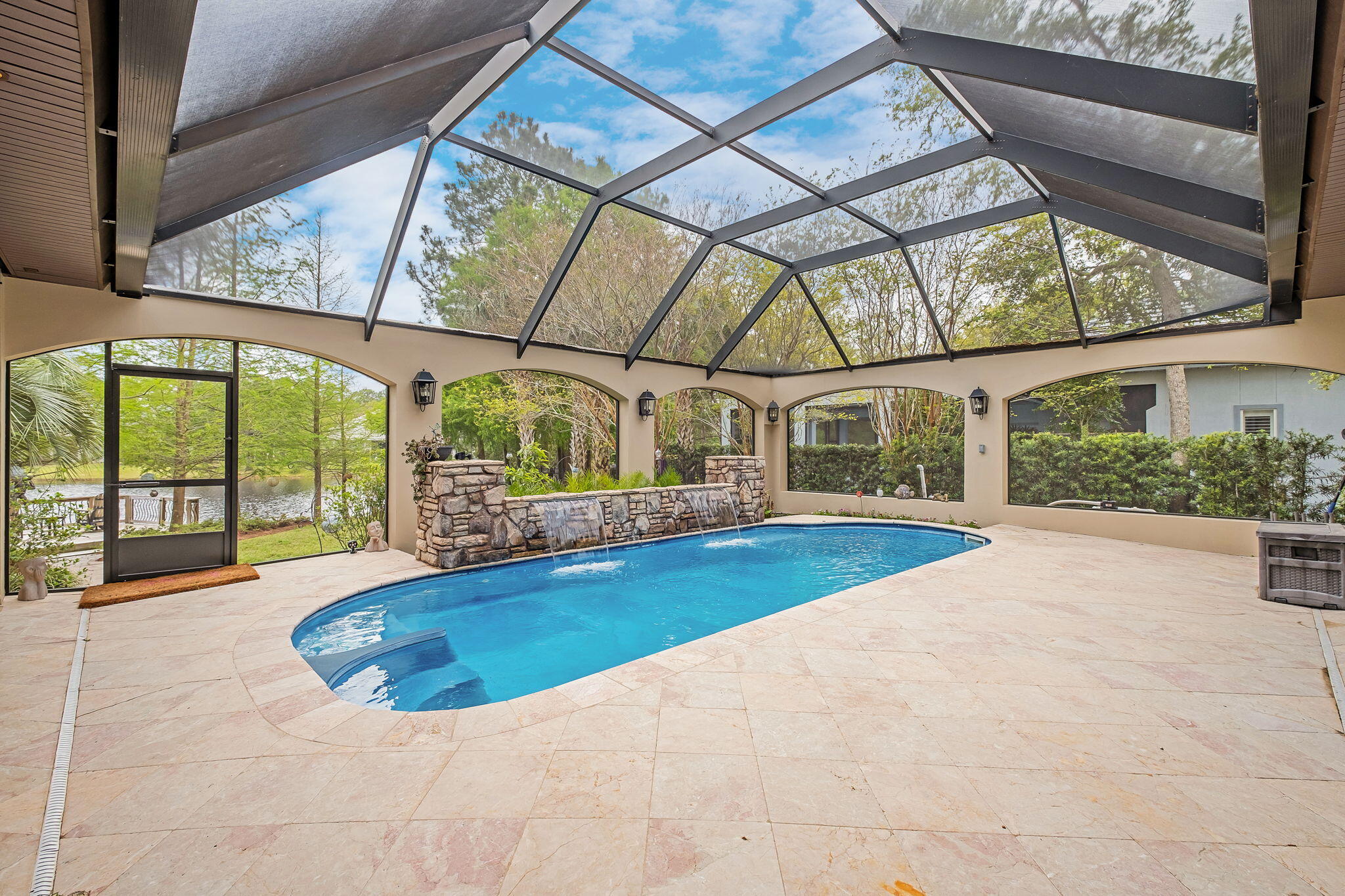 437 Admiral Court