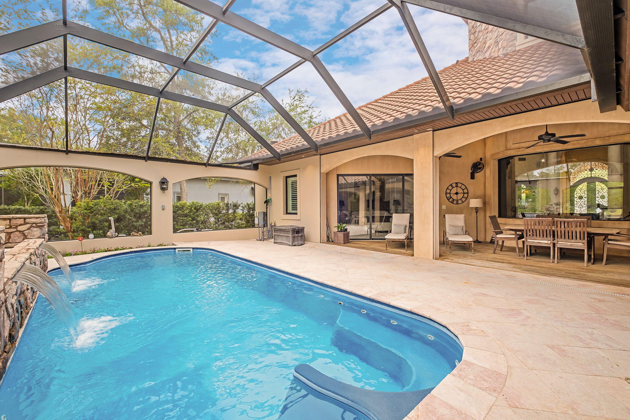 437 Admiral Court