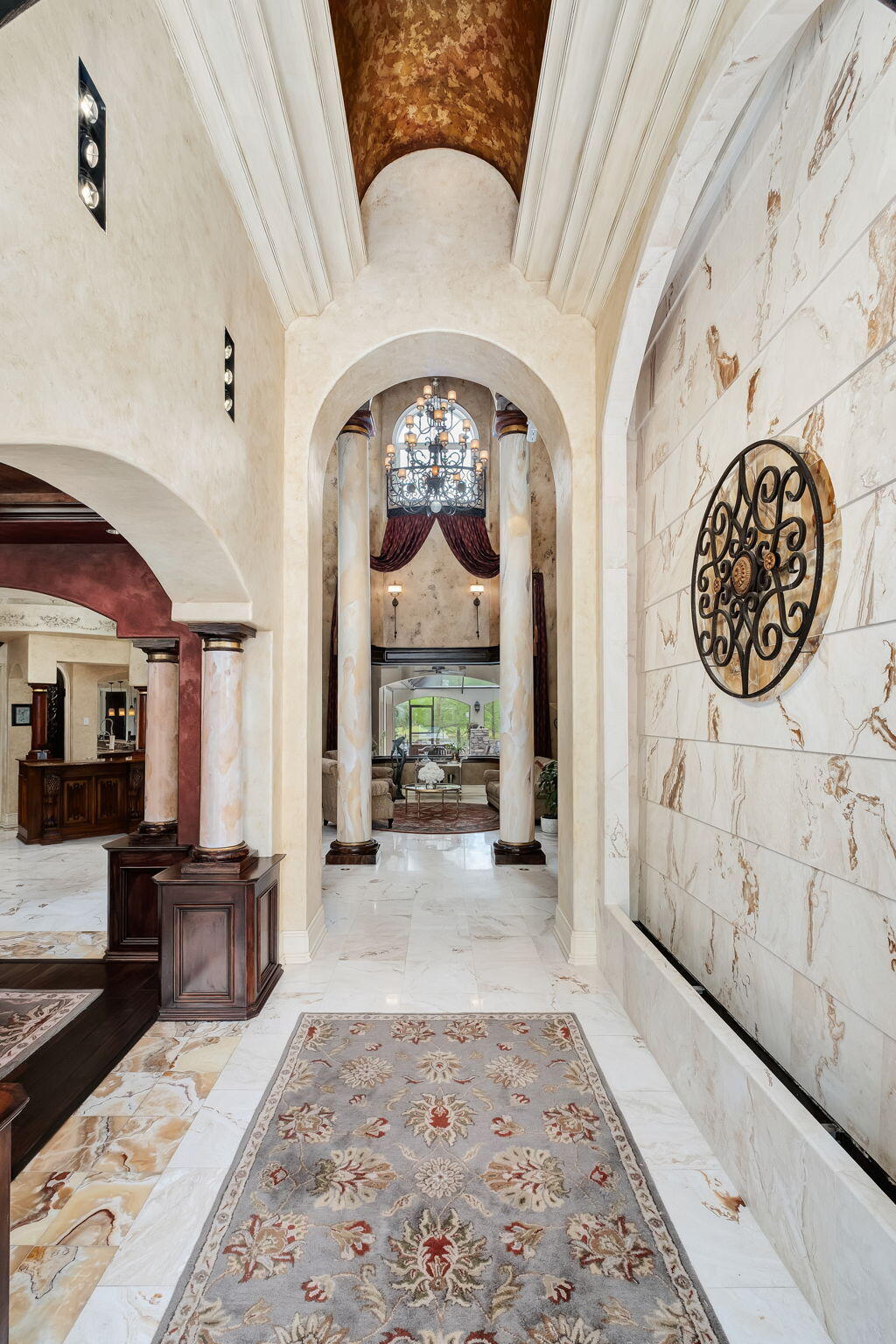 437 Admiral Court