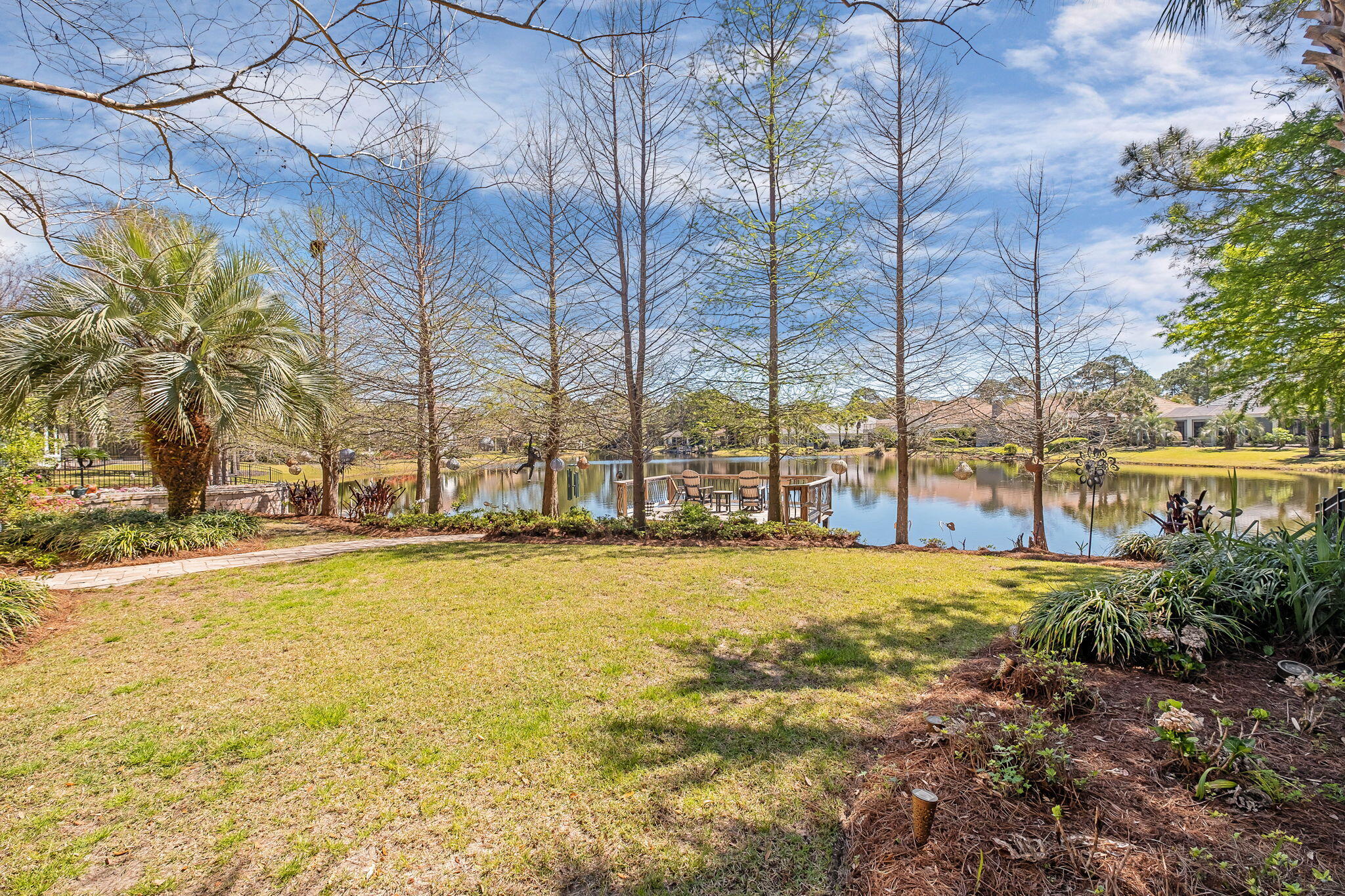 437 Admiral Court
