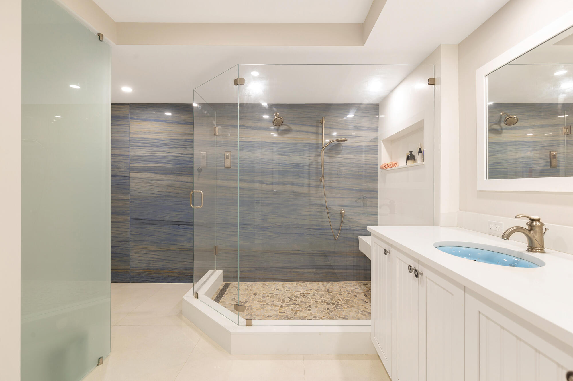 2600 S Ocean Boulevard 302w